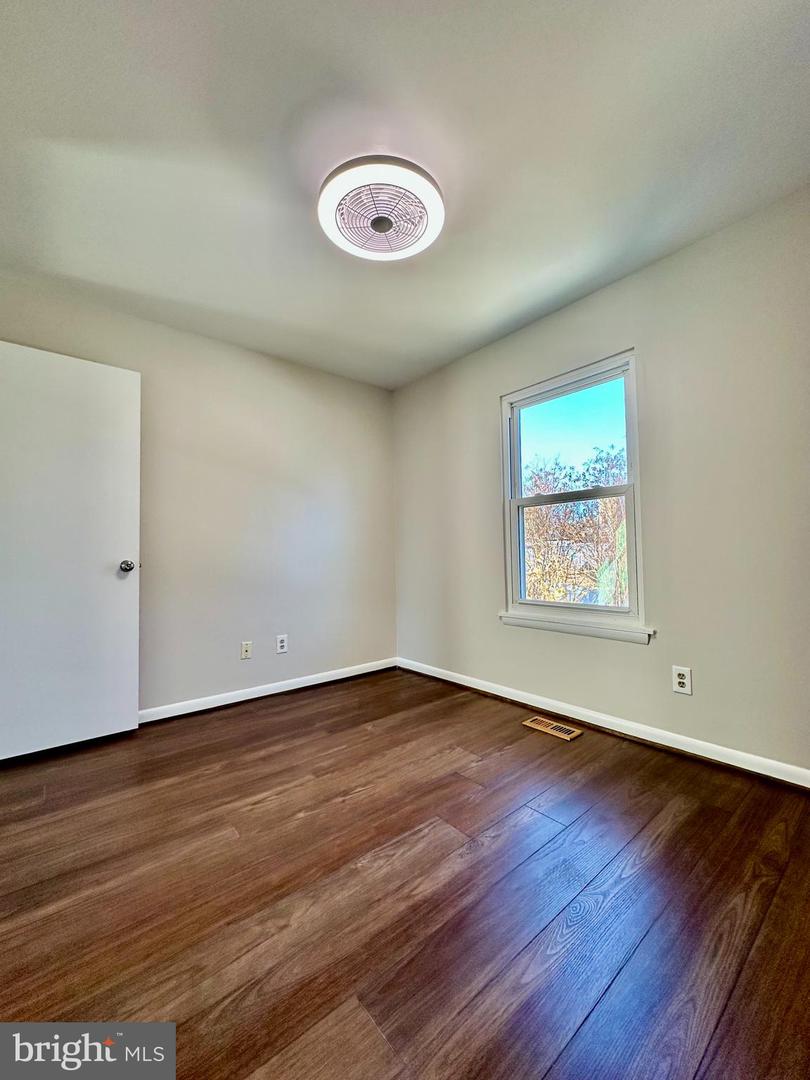 5611 ROUNDTREE DR, WOODBRIDGE, Virginia 22193, 3 Bedrooms Bedrooms, ,2 BathroomsBathrooms,Residential,For sale,5611 ROUNDTREE DR,VAPW2106206 MLS # VAPW2106206