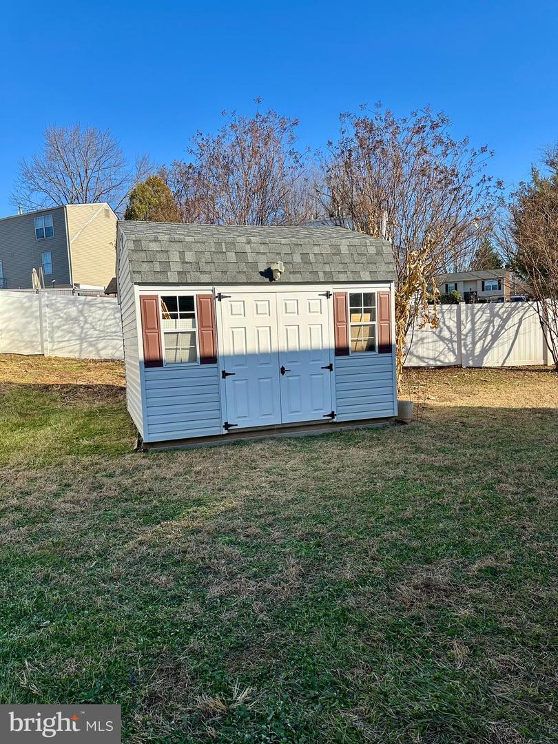 5611 ROUNDTREE DR, WOODBRIDGE, Virginia 22193, 3 Bedrooms Bedrooms, ,2 BathroomsBathrooms,Residential,For sale,5611 ROUNDTREE DR,VAPW2106206 MLS # VAPW2106206