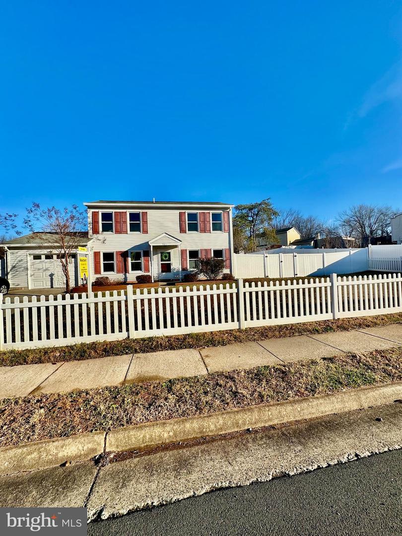 5611 ROUNDTREE DR, WOODBRIDGE, Virginia 22193, 3 Bedrooms Bedrooms, ,2 BathroomsBathrooms,Residential,For sale,5611 ROUNDTREE DR,VAPW2106206 MLS # VAPW2106206