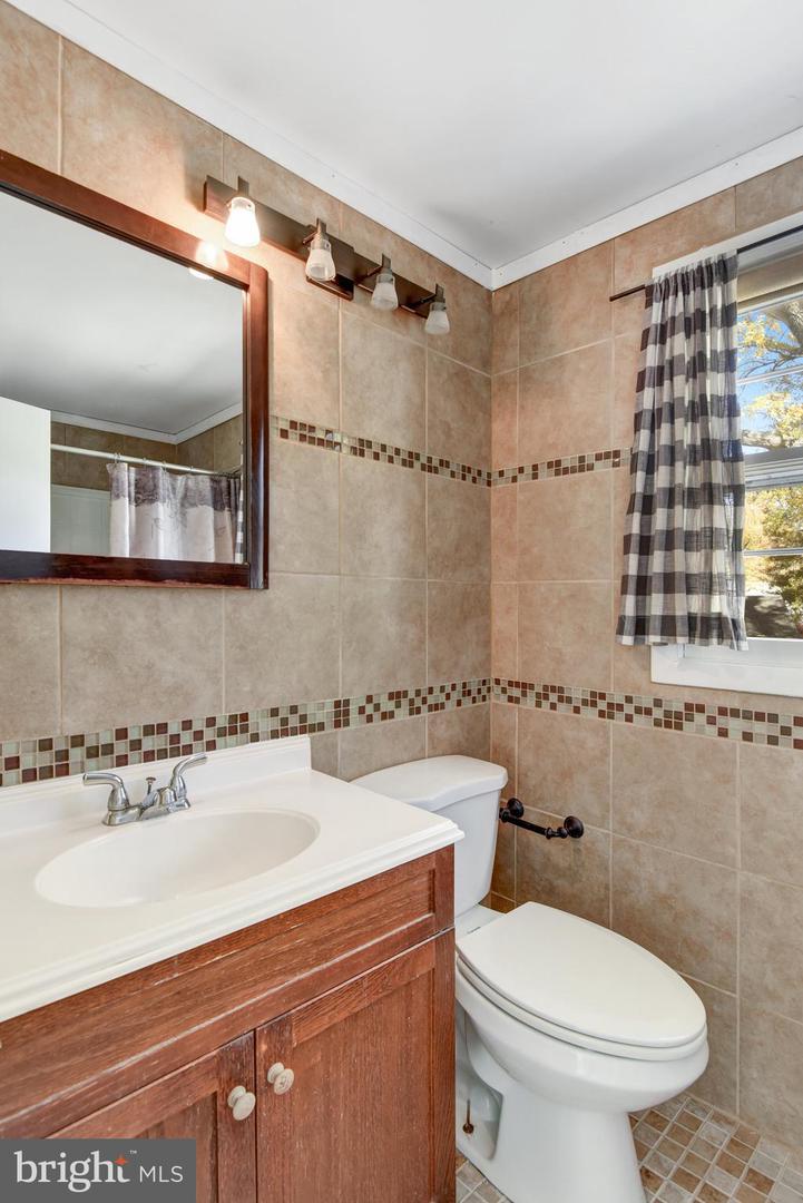 12801 POINT PLEASANT DR, FAIRFAX, Virginia 22033, 4 Bedrooms Bedrooms, ,2 BathroomsBathrooms,Residential,For sale,12801 POINT PLEASANT DR,VAFX2275644 MLS # VAFX2275644