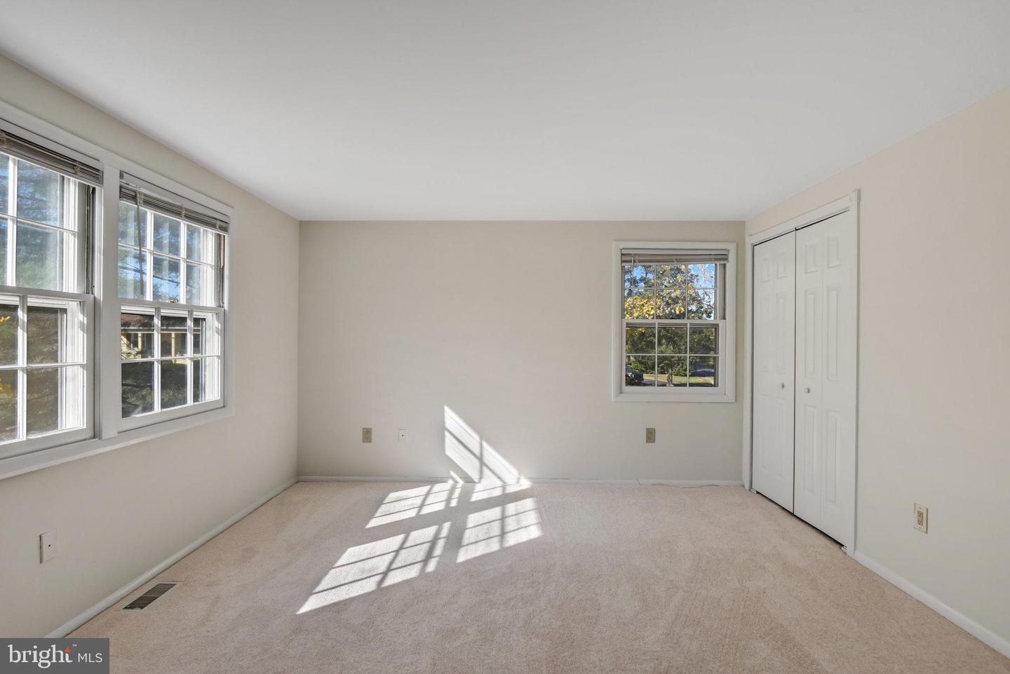 12801 POINT PLEASANT DR, FAIRFAX, Virginia 22033, 4 Bedrooms Bedrooms, ,2 BathroomsBathrooms,Residential,For sale,12801 POINT PLEASANT DR,VAFX2275644 MLS # VAFX2275644