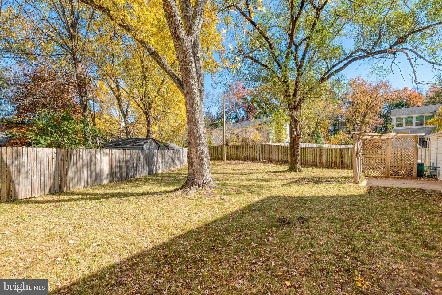 12801 POINT PLEASANT DR, FAIRFAX, Virginia 22033, 4 Bedrooms Bedrooms, ,2 BathroomsBathrooms,Residential,For sale,12801 POINT PLEASANT DR,VAFX2275644 MLS # VAFX2275644