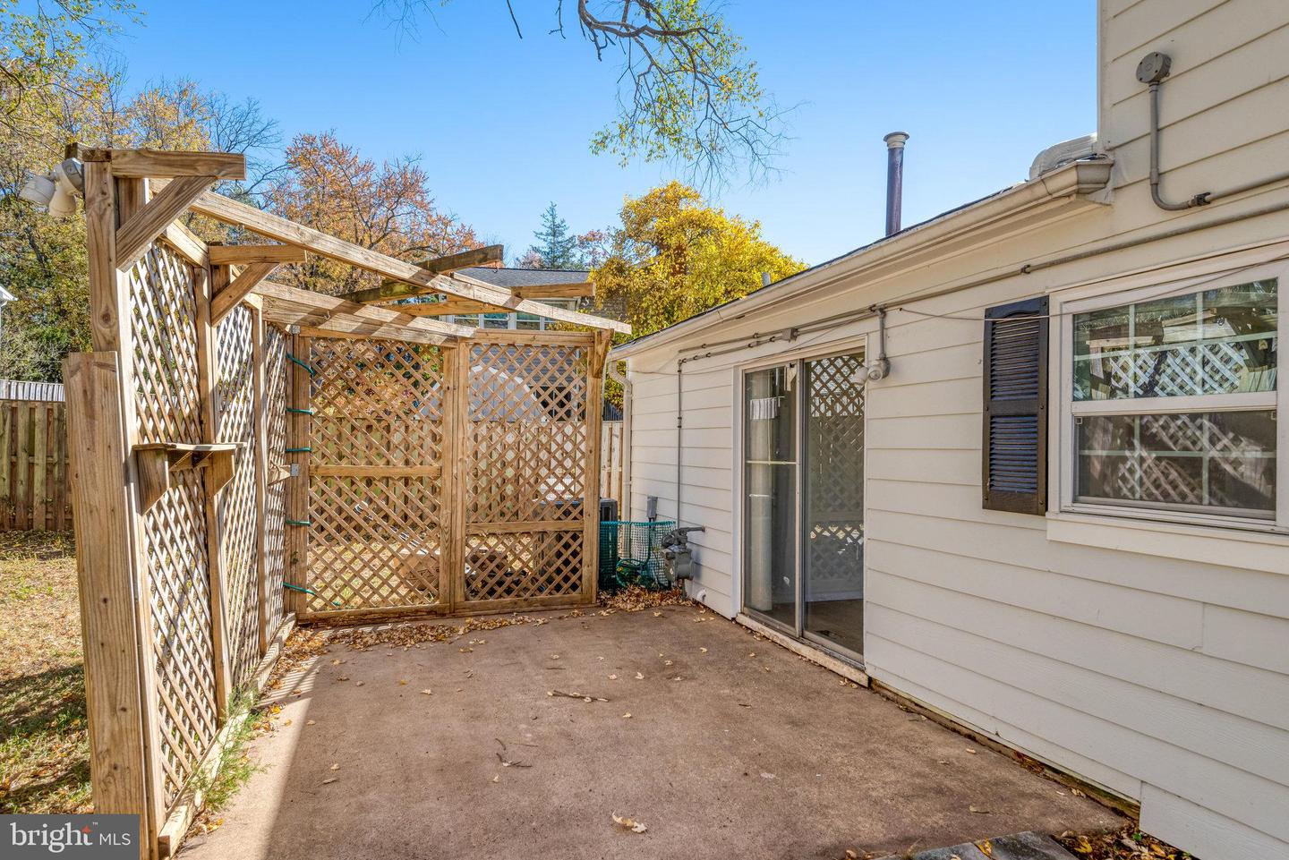 12801 POINT PLEASANT DR, FAIRFAX, Virginia 22033, 4 Bedrooms Bedrooms, ,2 BathroomsBathrooms,Residential,For sale,12801 POINT PLEASANT DR,VAFX2275644 MLS # VAFX2275644