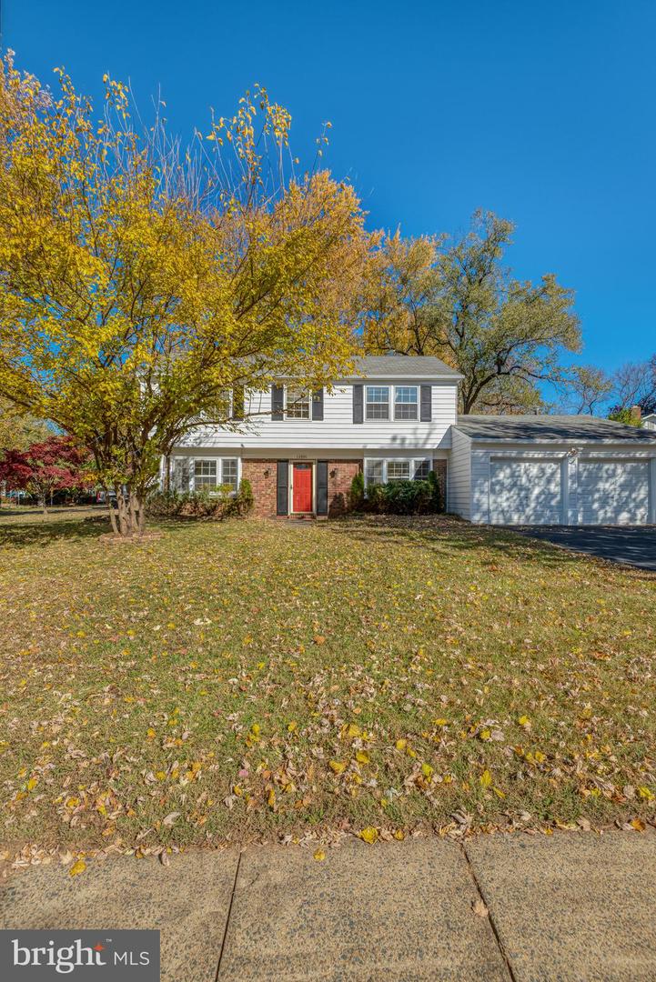 12801 POINT PLEASANT DR, FAIRFAX, Virginia 22033, 4 Bedrooms Bedrooms, ,2 BathroomsBathrooms,Residential,For sale,12801 POINT PLEASANT DR,VAFX2275644 MLS # VAFX2275644