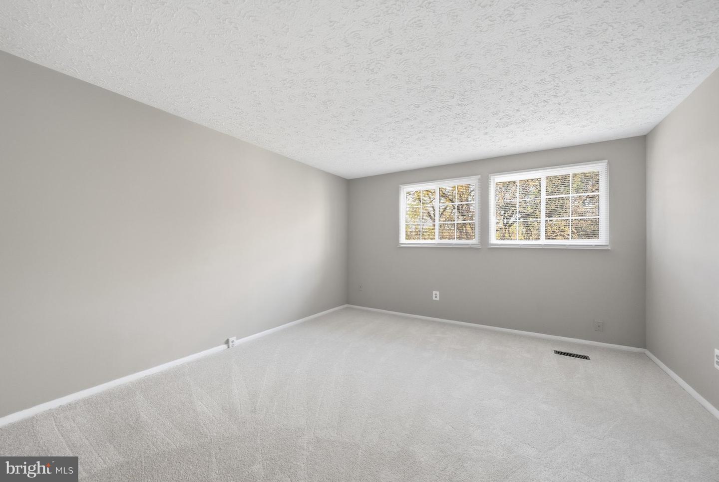 2838 RAYMOND CT, FALLS CHURCH, Virginia 22042, 3 Bedrooms Bedrooms, ,2 BathroomsBathrooms,Residential,For sale,2838 RAYMOND CT,VAFX2277984 MLS # VAFX2277984