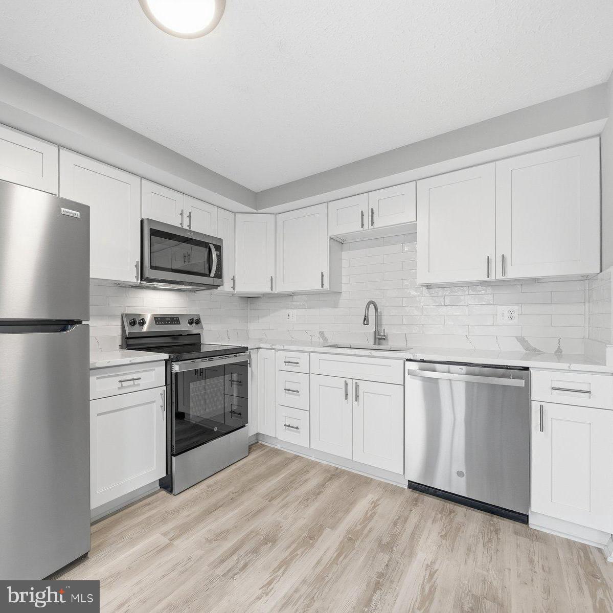 2838 RAYMOND CT, FALLS CHURCH, Virginia 22042, 3 Bedrooms Bedrooms, ,2 BathroomsBathrooms,Residential,For sale,2838 RAYMOND CT,VAFX2277984 MLS # VAFX2277984