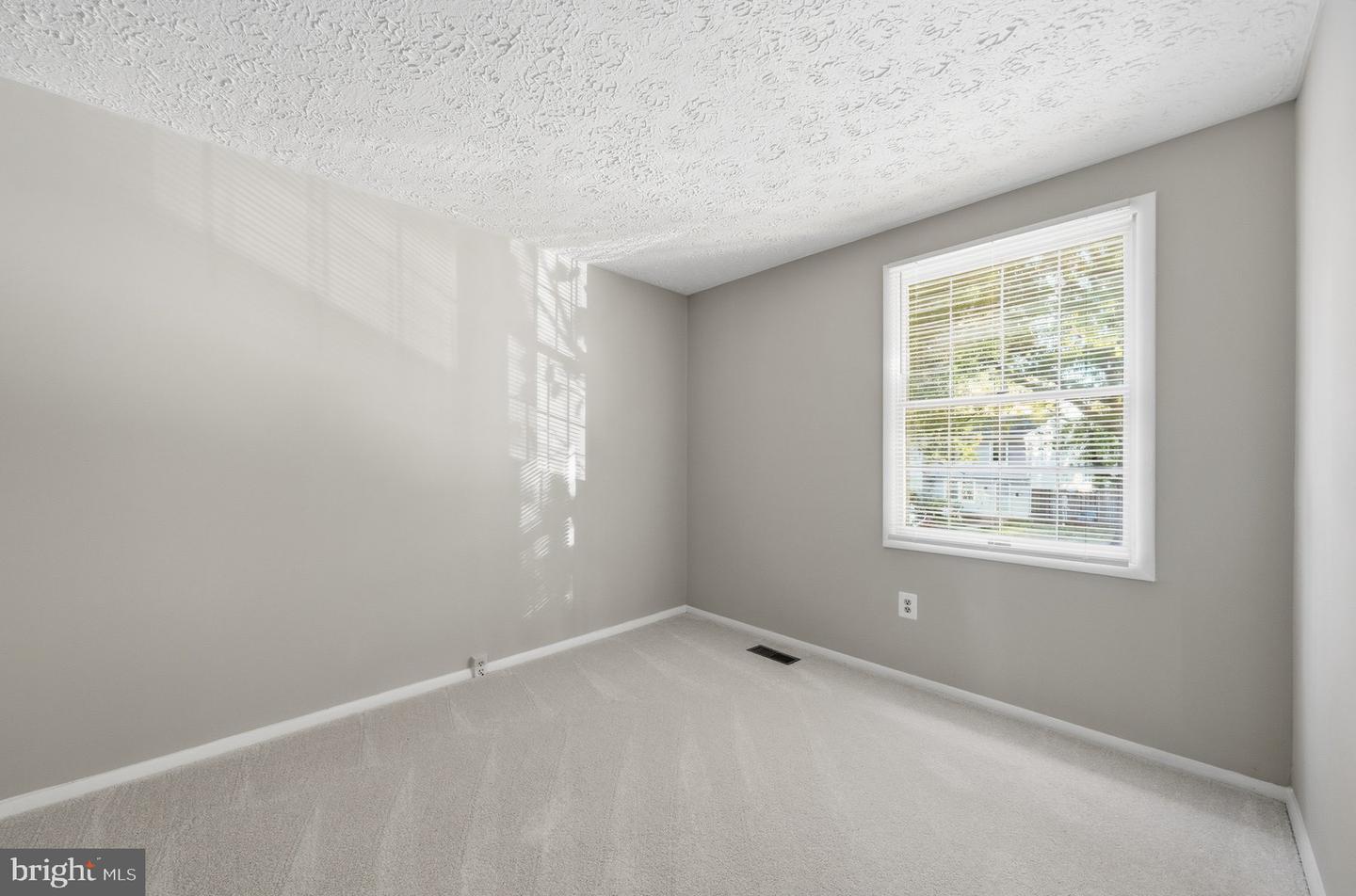 2838 RAYMOND CT, FALLS CHURCH, Virginia 22042, 3 Bedrooms Bedrooms, ,2 BathroomsBathrooms,Residential,For sale,2838 RAYMOND CT,VAFX2277984 MLS # VAFX2277984