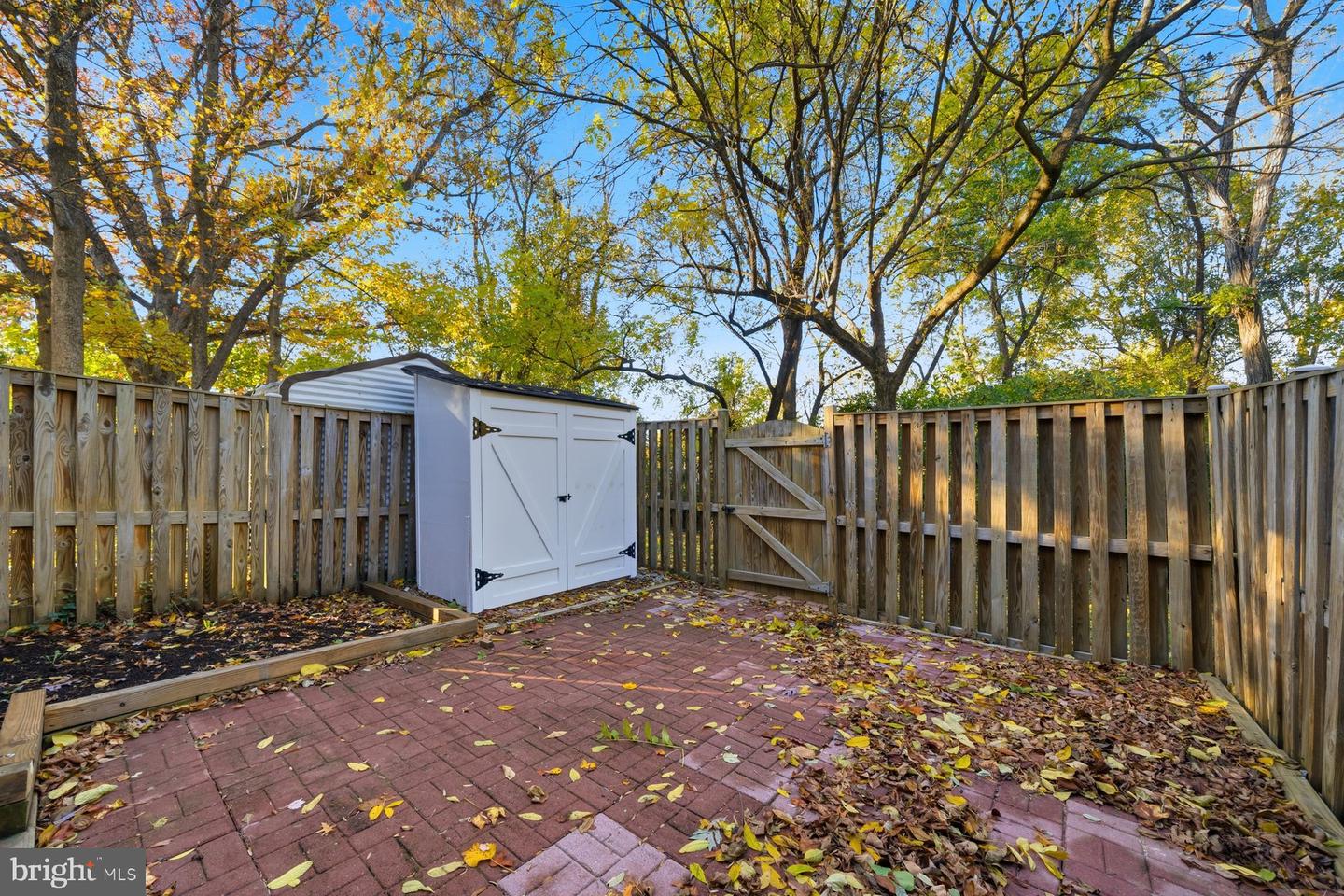 2838 RAYMOND CT, FALLS CHURCH, Virginia 22042, 3 Bedrooms Bedrooms, ,2 BathroomsBathrooms,Residential,For sale,2838 RAYMOND CT,VAFX2277984 MLS # VAFX2277984