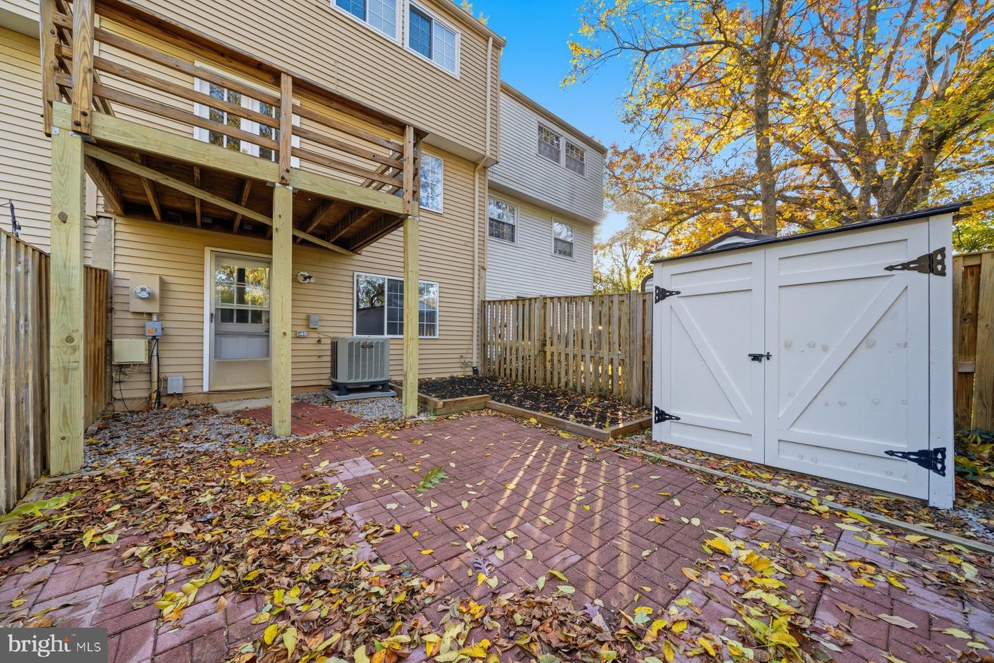 2838 RAYMOND CT, FALLS CHURCH, Virginia 22042, 3 Bedrooms Bedrooms, ,2 BathroomsBathrooms,Residential,For sale,2838 RAYMOND CT,VAFX2277984 MLS # VAFX2277984