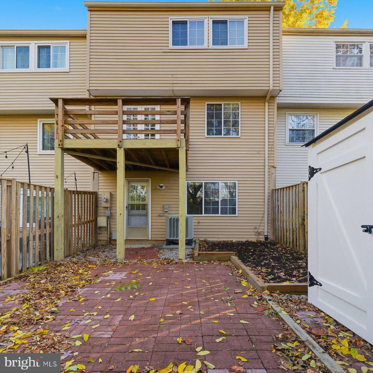 2838 RAYMOND CT, FALLS CHURCH, Virginia 22042, 3 Bedrooms Bedrooms, ,2 BathroomsBathrooms,Residential,For sale,2838 RAYMOND CT,VAFX2277984 MLS # VAFX2277984