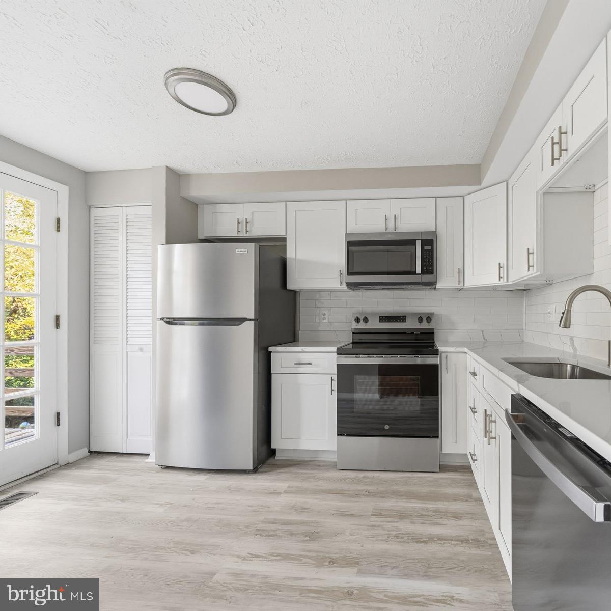 2838 RAYMOND CT, FALLS CHURCH, Virginia 22042, 3 Bedrooms Bedrooms, ,2 BathroomsBathrooms,Residential,For sale,2838 RAYMOND CT,VAFX2277984 MLS # VAFX2277984