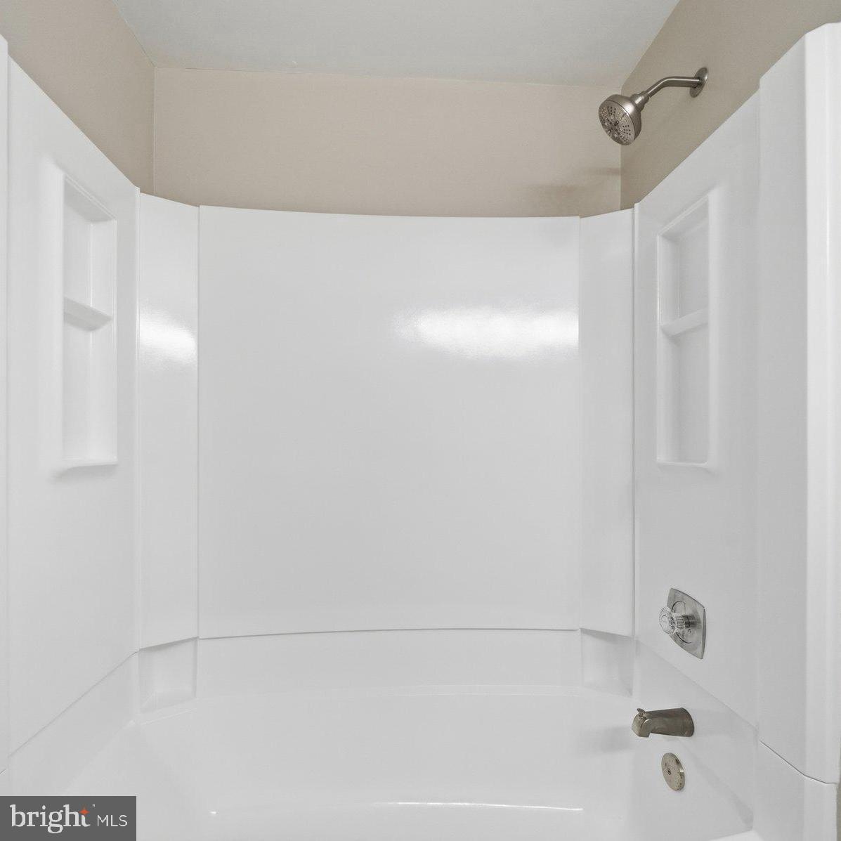 2838 RAYMOND CT, FALLS CHURCH, Virginia 22042, 3 Bedrooms Bedrooms, ,2 BathroomsBathrooms,Residential,For sale,2838 RAYMOND CT,VAFX2277984 MLS # VAFX2277984