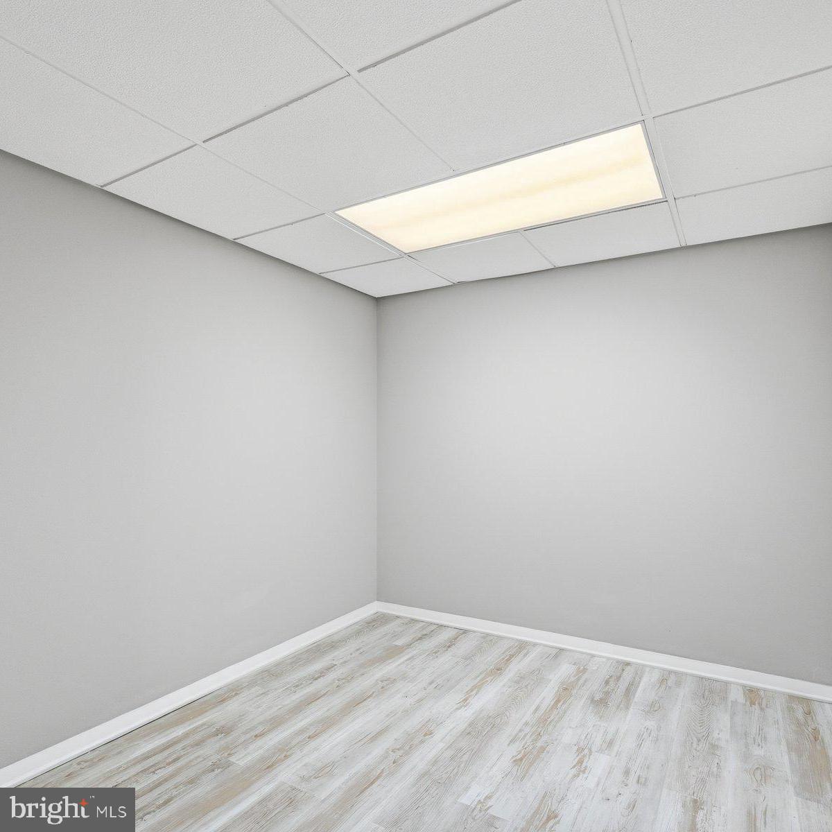 2838 RAYMOND CT, FALLS CHURCH, Virginia 22042, 3 Bedrooms Bedrooms, ,2 BathroomsBathrooms,Residential,For sale,2838 RAYMOND CT,VAFX2277984 MLS # VAFX2277984