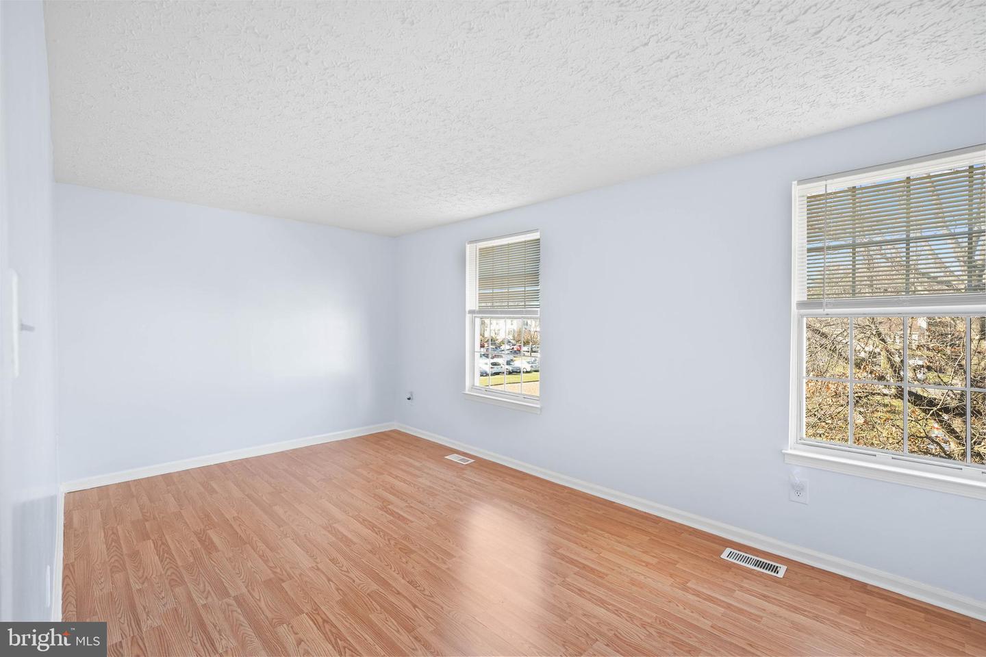 6917 VILLA DEL REY CT, SPRINGFIELD, Virginia 22150, 2 Bedrooms Bedrooms, 2 Rooms Rooms,2 BathroomsBathrooms,Residential,For sale,6917 VILLA DEL REY CT,VAFX2278564 MLS # VAFX2278564