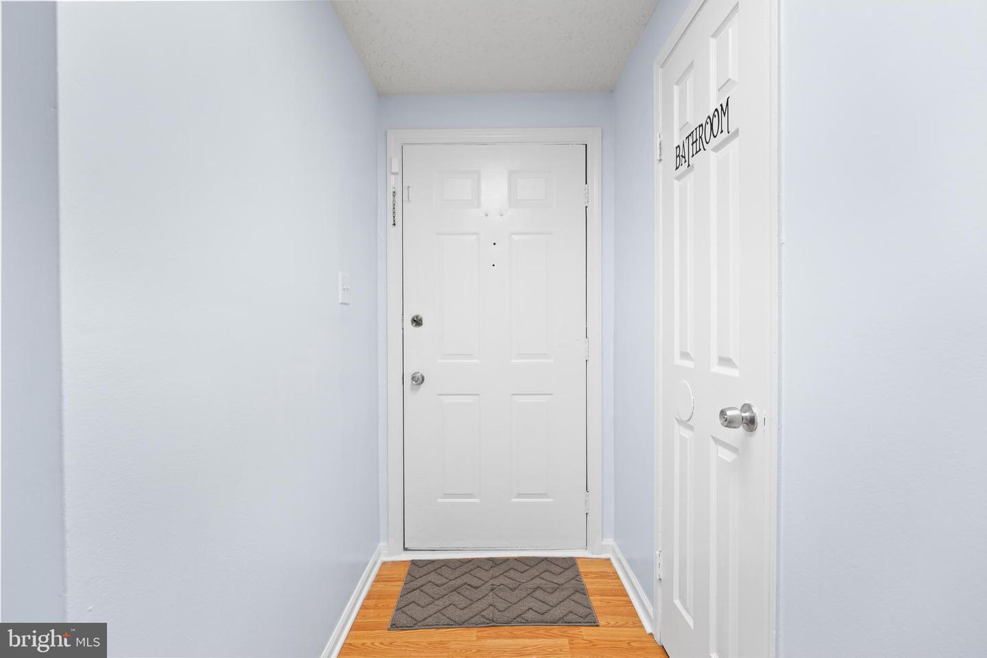 6917 VILLA DEL REY CT, SPRINGFIELD, Virginia 22150, 2 Bedrooms Bedrooms, 2 Rooms Rooms,2 BathroomsBathrooms,Residential,For sale,6917 VILLA DEL REY CT,VAFX2278564 MLS # VAFX2278564