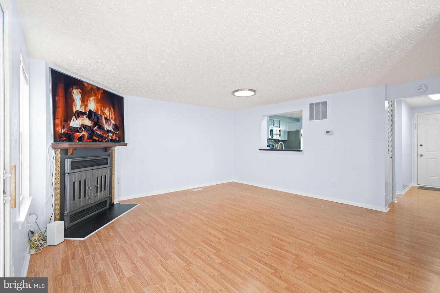 6917 VILLA DEL REY CT, SPRINGFIELD, Virginia 22150, 2 Bedrooms Bedrooms, 2 Rooms Rooms,2 BathroomsBathrooms,Residential,For sale,6917 VILLA DEL REY CT,VAFX2278564 MLS # VAFX2278564