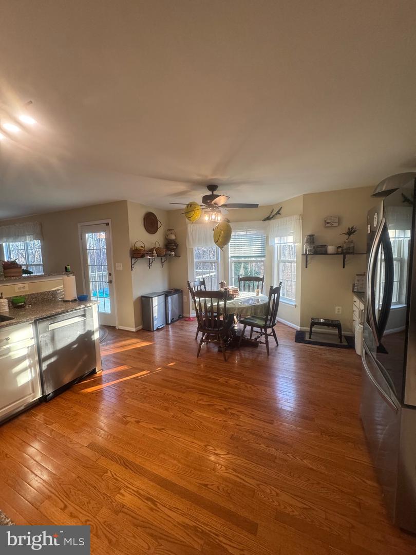 6930 VERSAILLE DR, FREDERICKSBURG, Virginia 22407, 5 Bedrooms Bedrooms, ,3 BathroomsBathrooms,Residential,For sale,6930 VERSAILLE DR,VASP2037574 MLS # VASP2037574