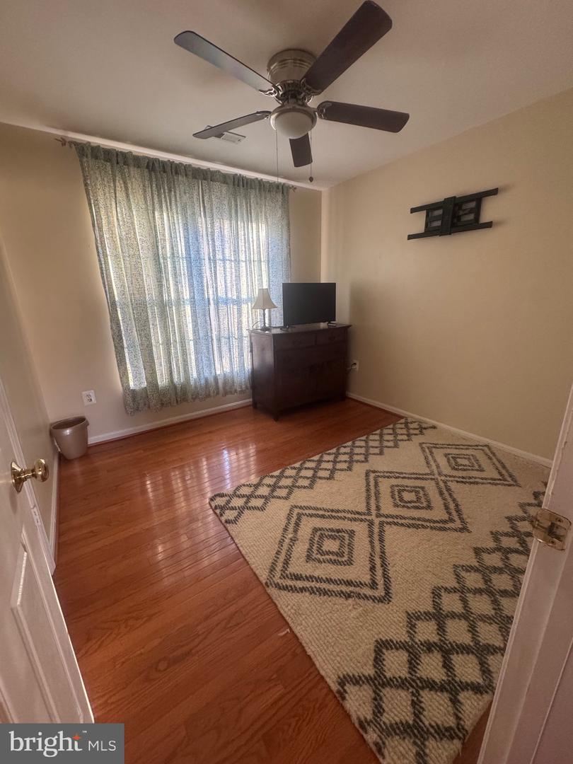 6930 VERSAILLE DR, FREDERICKSBURG, Virginia 22407, 5 Bedrooms Bedrooms, ,3 BathroomsBathrooms,Residential,For sale,6930 VERSAILLE DR,VASP2037574 MLS # VASP2037574