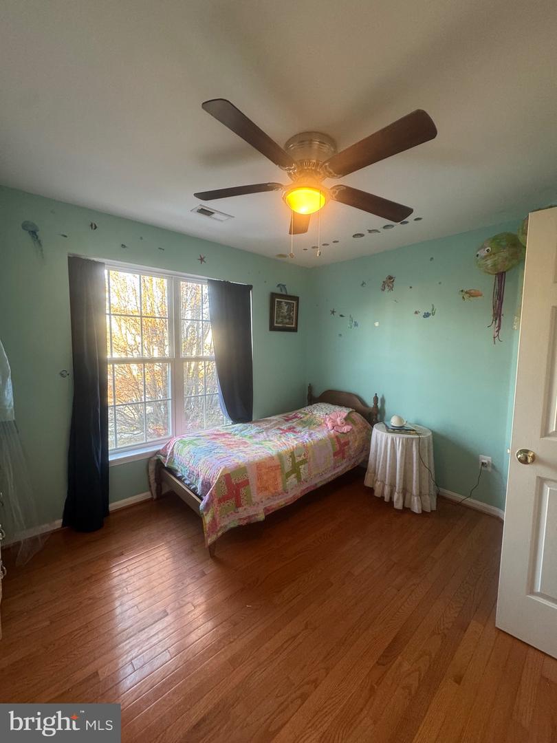 6930 VERSAILLE DR, FREDERICKSBURG, Virginia 22407, 5 Bedrooms Bedrooms, ,3 BathroomsBathrooms,Residential,For sale,6930 VERSAILLE DR,VASP2037574 MLS # VASP2037574