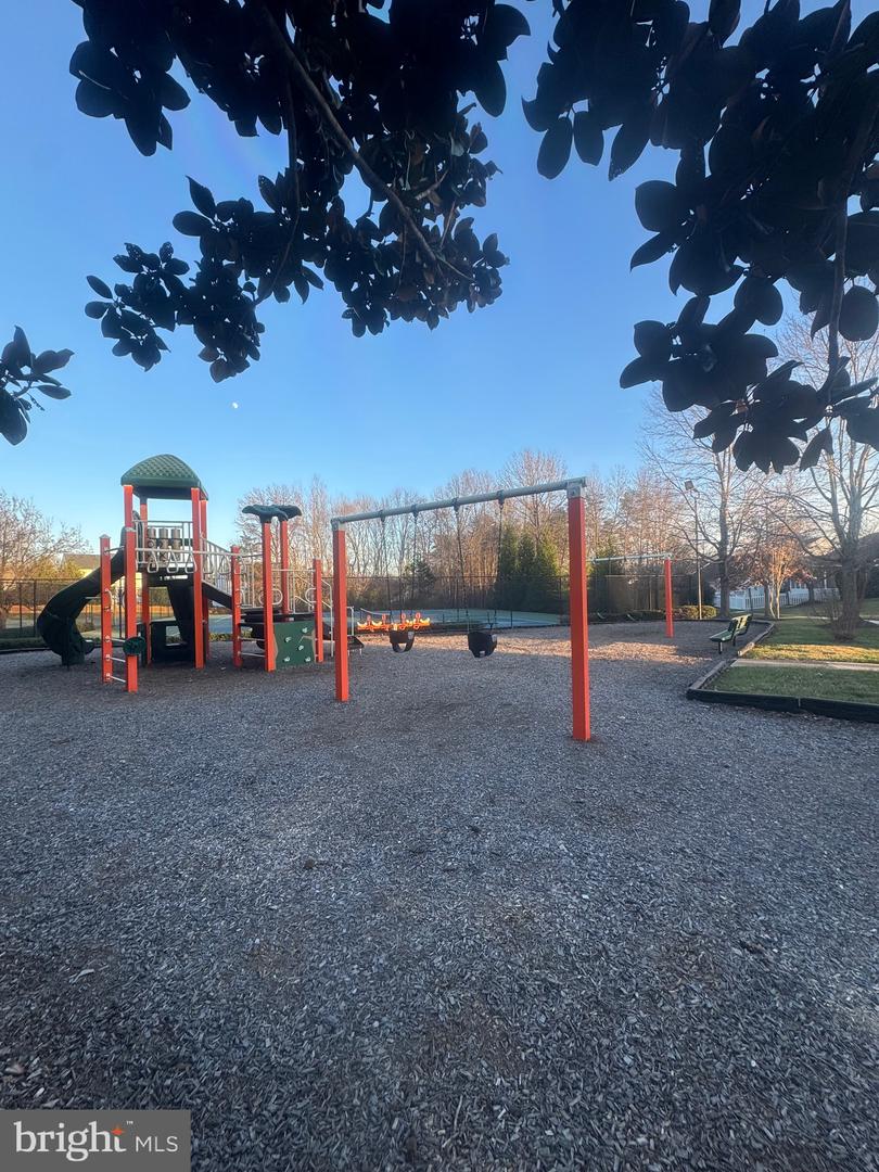 6930 VERSAILLE DR, FREDERICKSBURG, Virginia 22407, 5 Bedrooms Bedrooms, ,3 BathroomsBathrooms,Residential,For sale,6930 VERSAILLE DR,VASP2037574 MLS # VASP2037574