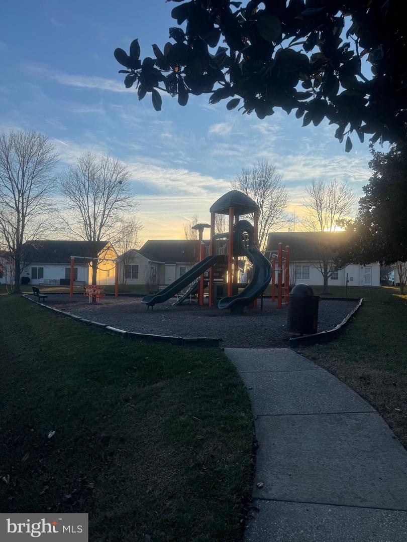 6930 VERSAILLE DR, FREDERICKSBURG, Virginia 22407, 5 Bedrooms Bedrooms, ,3 BathroomsBathrooms,Residential,For sale,6930 VERSAILLE DR,VASP2037574 MLS # VASP2037574