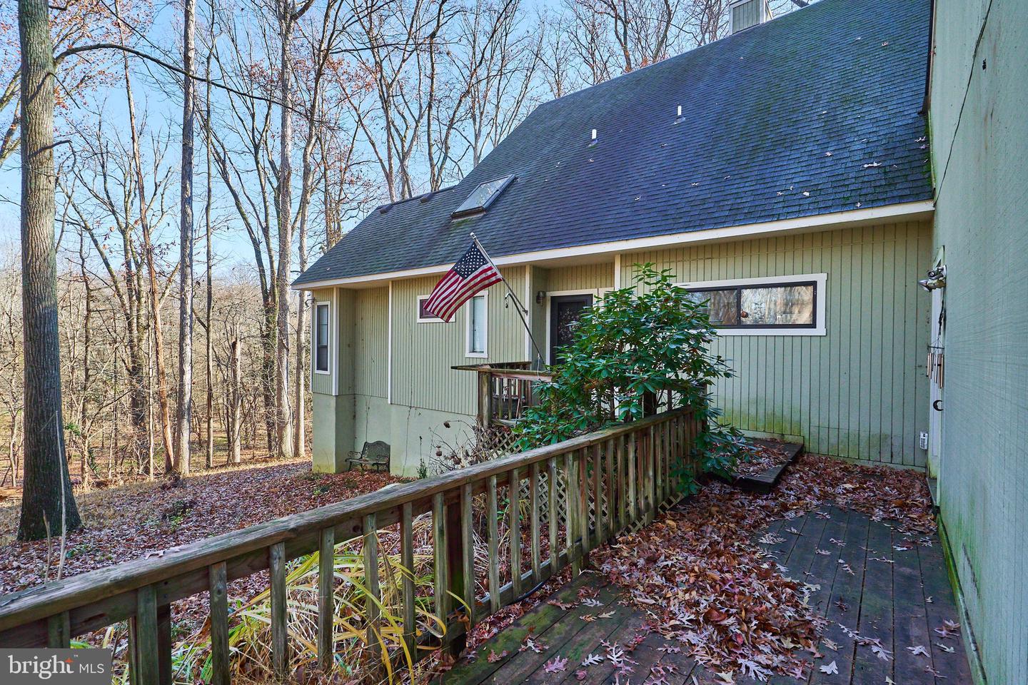 8415 SPICEWOOD CT, ANNANDALE, Virginia 22003, 3 Bedrooms Bedrooms, 7 Rooms Rooms,2 BathroomsBathrooms,Residential,For sale,8415 SPICEWOOD CT,VAFX2279660 MLS # VAFX2279660