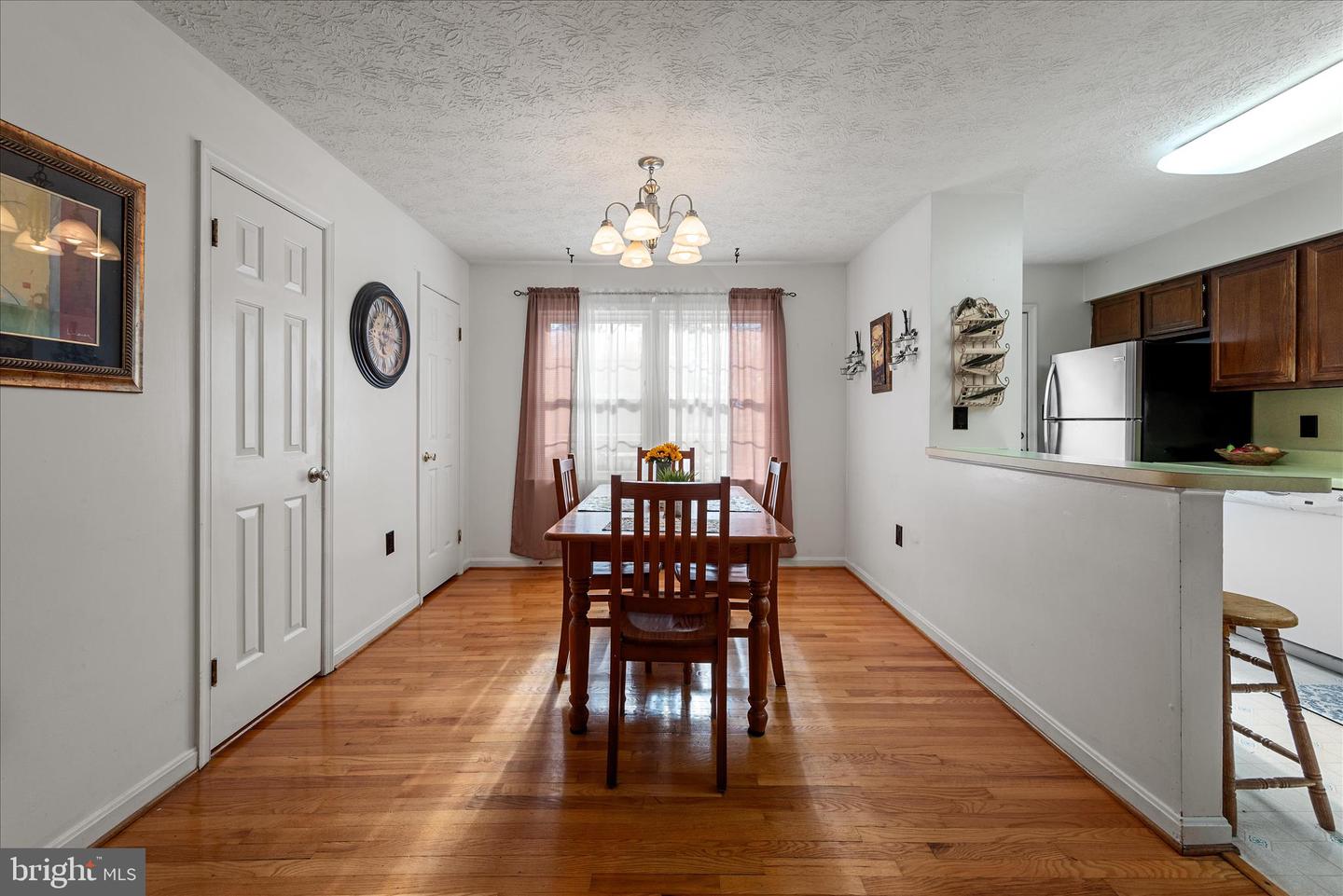 126 WARREN CIR, STEPHENS CITY, Virginia 22655, 3 Bedrooms Bedrooms, 7 Rooms Rooms,1 BathroomBathrooms,Residential,For sale,126 WARREN CIR,VAFV2038150 MLS # VAFV2038150