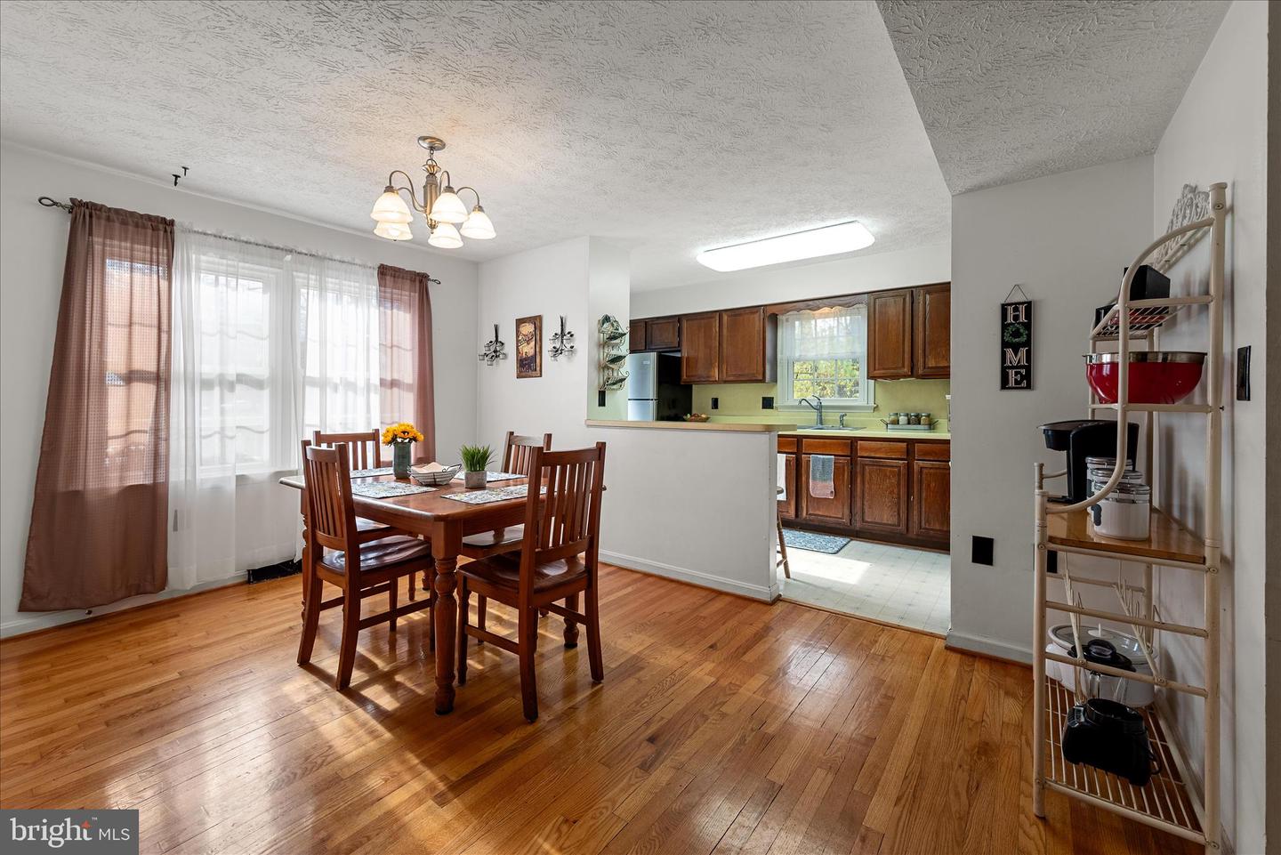 126 WARREN CIR, STEPHENS CITY, Virginia 22655, 3 Bedrooms Bedrooms, 7 Rooms Rooms,1 BathroomBathrooms,Residential,For sale,126 WARREN CIR,VAFV2038150 MLS # VAFV2038150