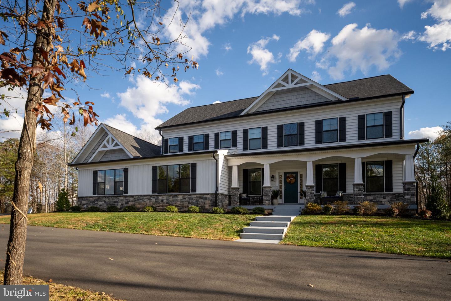 301 KINGDOM DR, FREDERICKSBURG, Virginia 22406, 5 Bedrooms Bedrooms, ,3 BathroomsBathrooms,Residential,For sale,301 KINGDOM DR,VAST2044390 MLS # VAST2044390 301 KINGDOM DR, FREDERICKSBURG, Virginia 22406, 5 Bedrooms Bedrooms, ,3 BathroomsBathrooms,Residential,For sale,301 KINGDOM DR,VAST2044390 MLS # VAST2044390