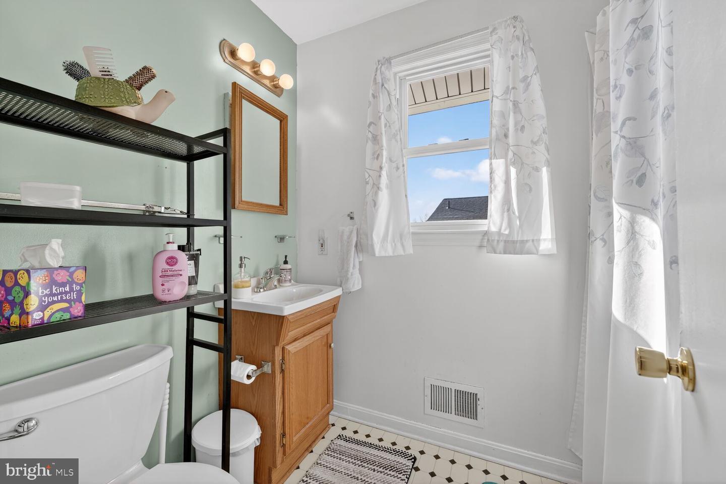 6508 DELIA DR, ALEXANDRIA, Virginia 22310, 3 Bedrooms Bedrooms, ,1 BathroomBathrooms,Residential,For sale,6508 DELIA DR,VAFX2280216 MLS # VAFX2280216