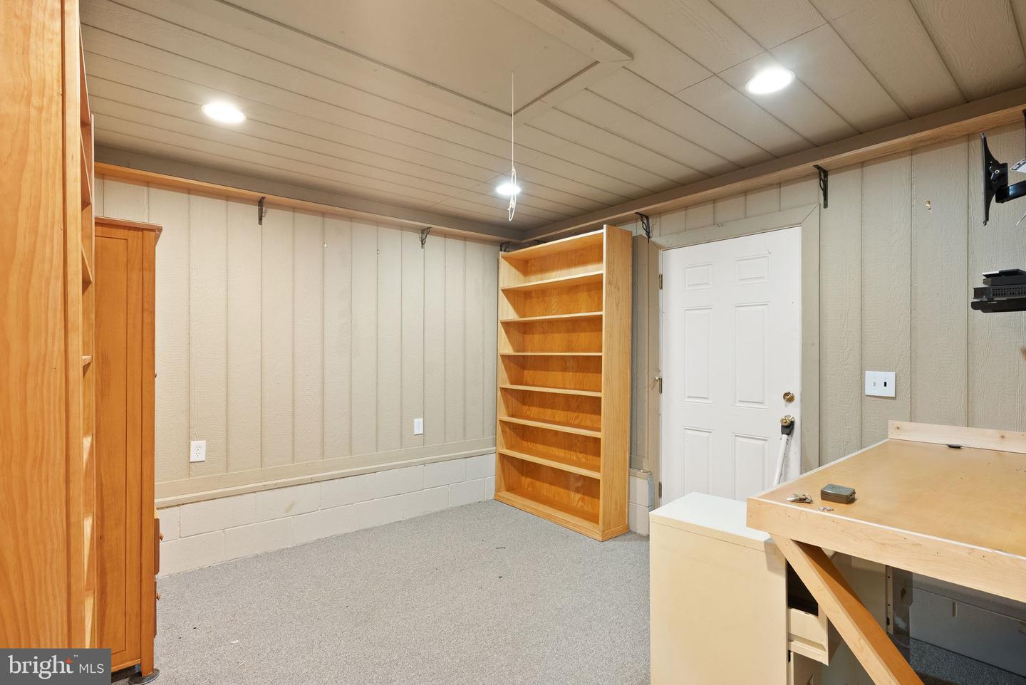 8522 TYSONS CT, VIENNA, Virginia 22182, 5 Bedrooms Bedrooms, ,2 BathroomsBathrooms,Residential,For sale,8522 TYSONS CT,VAFX2280244 MLS # VAFX2280244