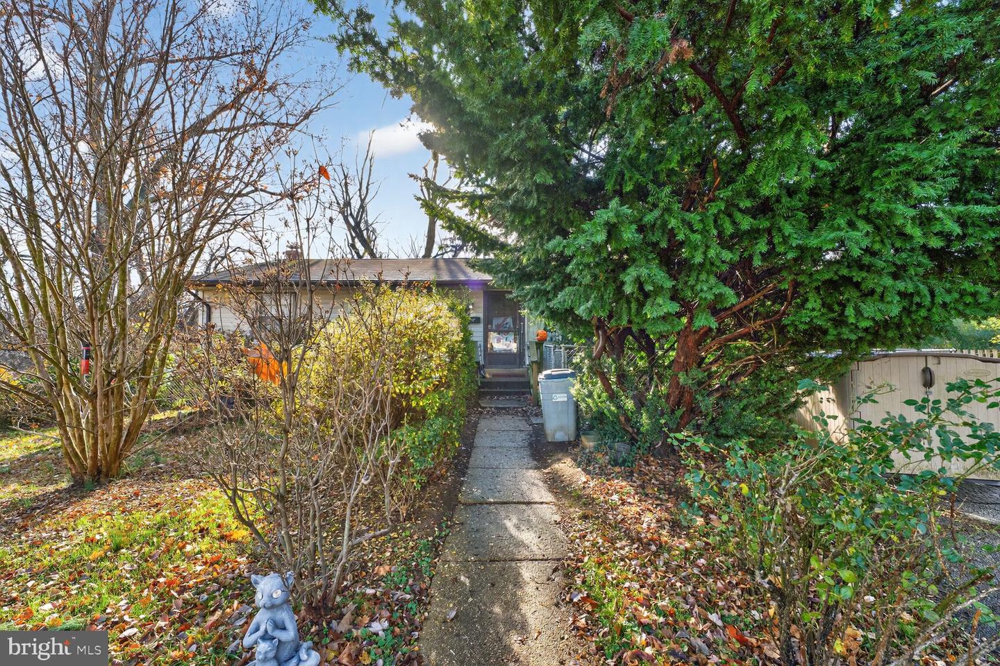 410 DOVE CIR SW, VIENNA, Virginia 22180, 3 Bedrooms Bedrooms, ,2 BathroomsBathrooms,Residential,For sale,410 DOVE CIR SW,VAFX2280366 MLS # VAFX2280366