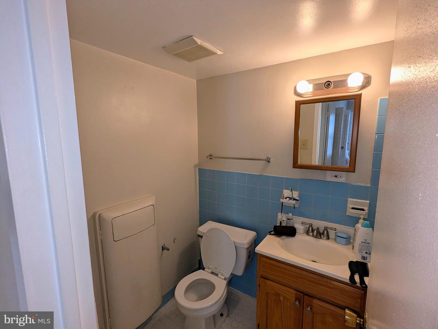 15 CANTERBURY SQ #202, ALEXANDRIA, Virginia 22304, 1 Bedroom Bedrooms, ,1 BathroomBathrooms,Residential,For sale,15 CANTERBURY SQ #202,VAAX2052054 MLS # VAAX2052054 15 CANTERBURY SQ #202, ALEXANDRIA, Virginia 22304, 1 Bedroom Bedrooms, ,1 BathroomBathrooms,Residential,For sale,15 CANTERBURY SQ #202,VAAX2052054 MLS # VAAX2052054