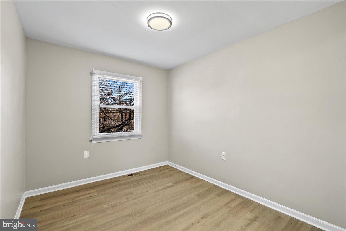 23 SYDNOR ST, HAMILTON, Virginia 20158, 3 Bedrooms Bedrooms, ,2 BathroomsBathrooms,Residential,For sale,23 SYDNOR ST,VALO2111720 MLS # VALO2111720