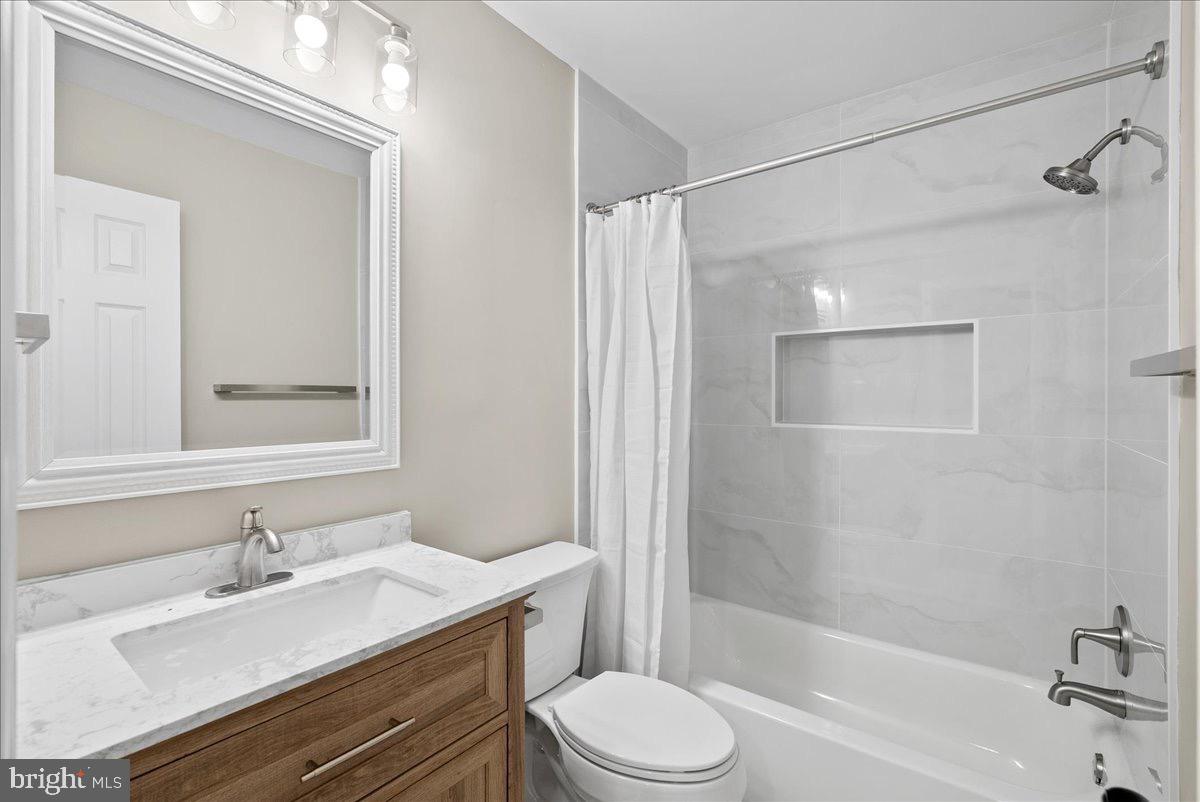 23 SYDNOR ST, HAMILTON, Virginia 20158, 3 Bedrooms Bedrooms, ,2 BathroomsBathrooms,Residential,For sale,23 SYDNOR ST,VALO2111720 MLS # VALO2111720