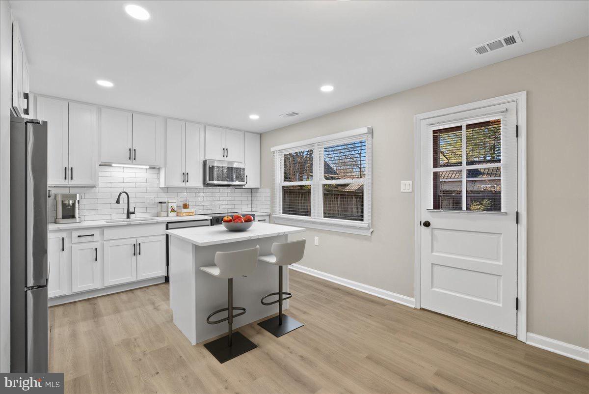 23 SYDNOR ST, HAMILTON, Virginia 20158, 3 Bedrooms Bedrooms, ,2 BathroomsBathrooms,Residential,For sale,23 SYDNOR ST,VALO2111720 MLS # VALO2111720