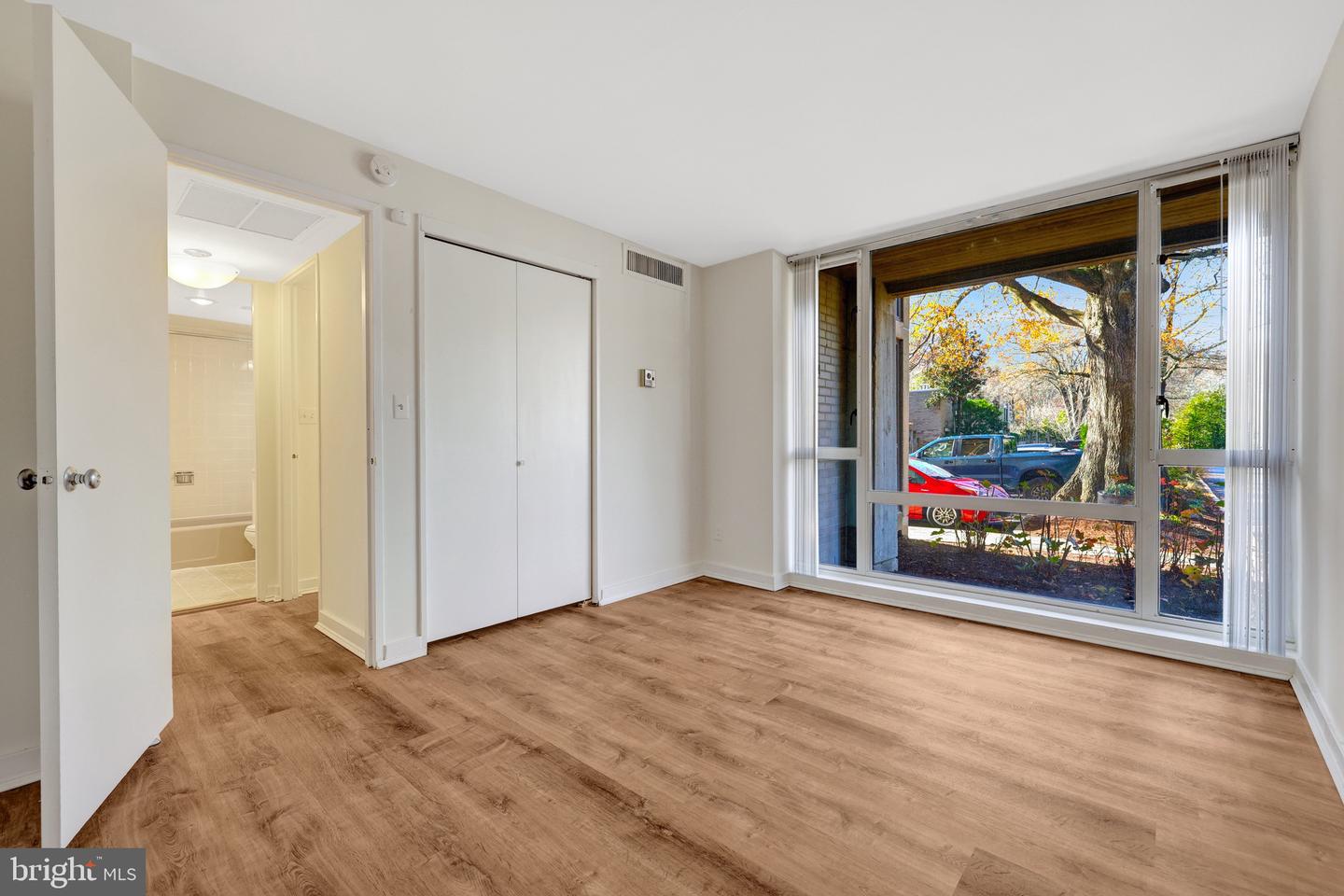 11400 WASHINGTON PLZ W #103, RESTON, Virginia 20190, 2 Bedrooms Bedrooms, ,2 BathroomsBathrooms,Residential,For sale,11400 WASHINGTON PLZ W #103,VAFX2280564 MLS # VAFX2280564