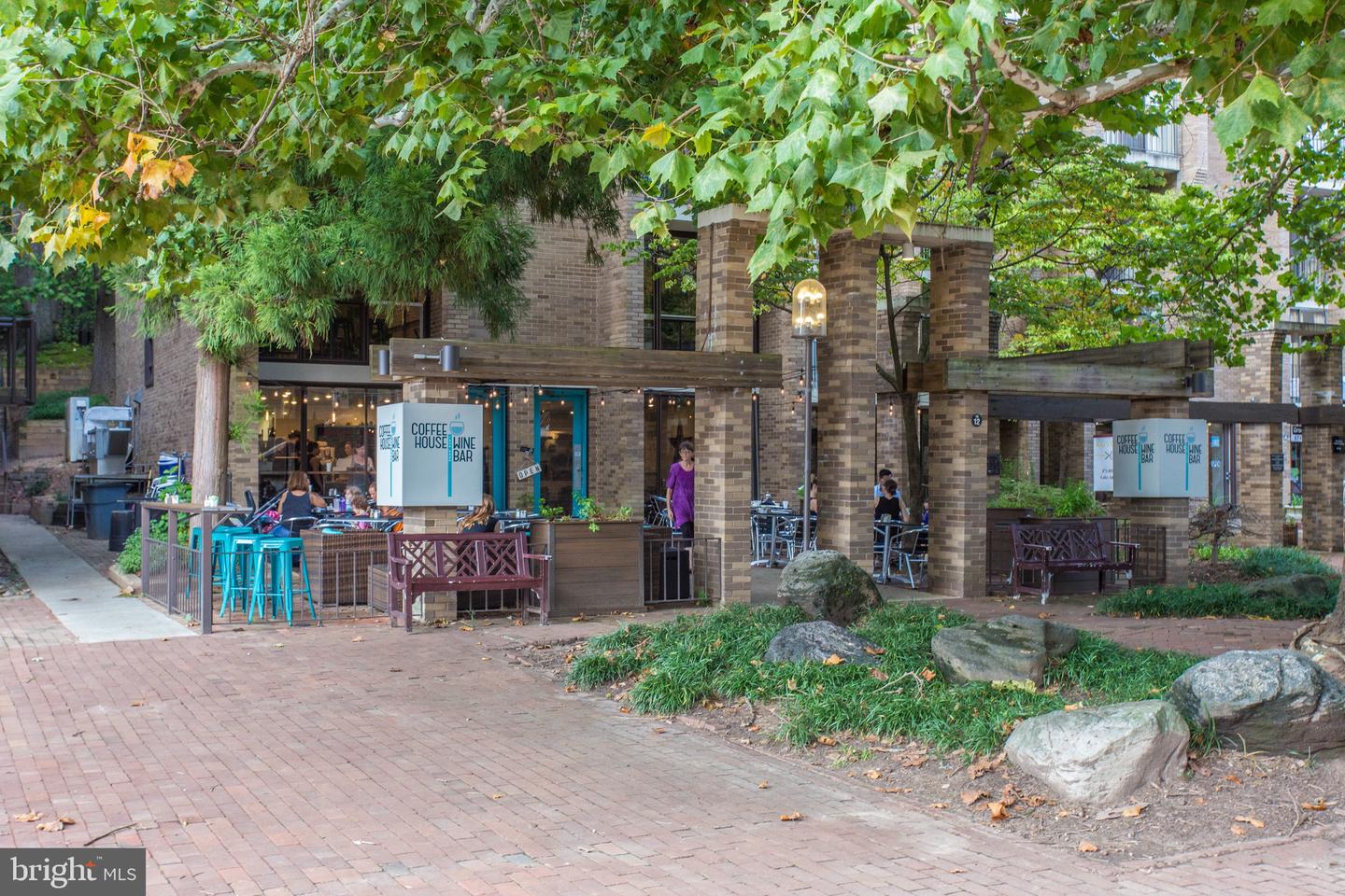 11400 WASHINGTON PLZ W #103, RESTON, Virginia 20190, 2 Bedrooms Bedrooms, ,2 BathroomsBathrooms,Residential,For sale,11400 WASHINGTON PLZ W #103,VAFX2280564 MLS # VAFX2280564