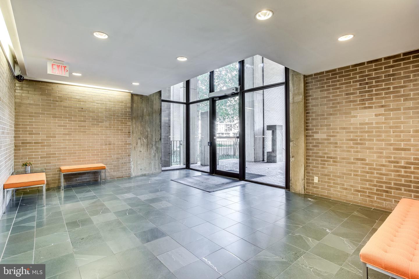 11400 WASHINGTON PLZ W #103, RESTON, Virginia 20190, 2 Bedrooms Bedrooms, ,2 BathroomsBathrooms,Residential,For sale,11400 WASHINGTON PLZ W #103,VAFX2280564 MLS # VAFX2280564