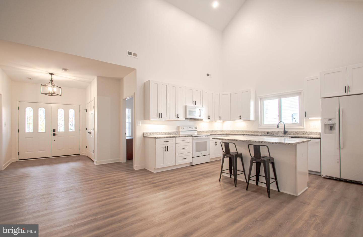 2600 LAKEVIEW PKWY, LOCUST GROVE, Virginia 22508, 3 Bedrooms Bedrooms, 5 Rooms Rooms,2 BathroomsBathrooms,Residential,For sale,2600 LAKEVIEW PKWY,VAOR2012862 MLS # VAOR2012862