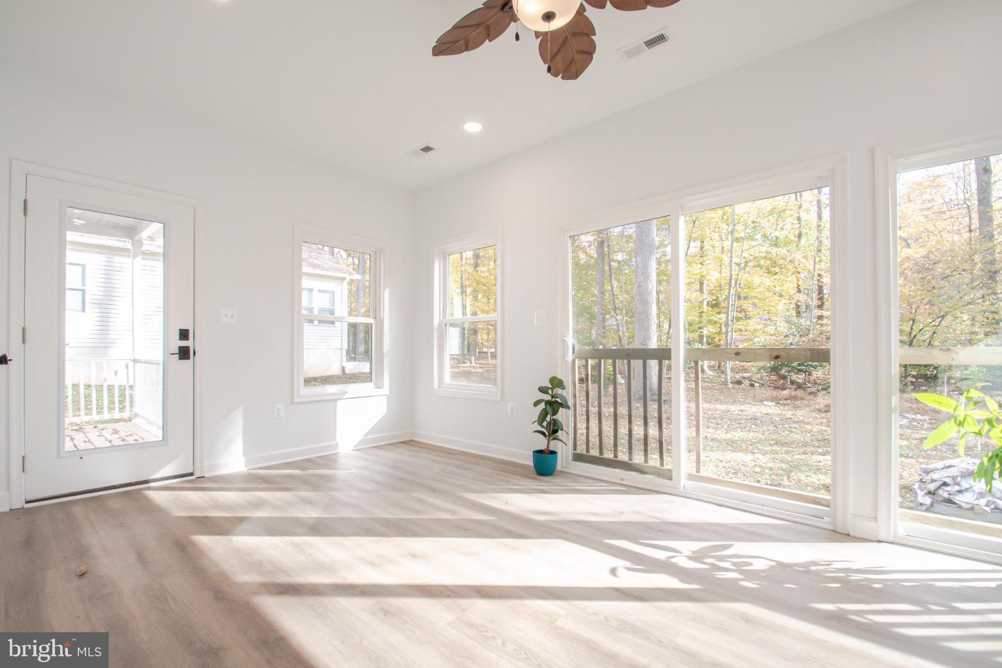 2600 LAKEVIEW PKWY, LOCUST GROVE, Virginia 22508, 3 Bedrooms Bedrooms, 5 Rooms Rooms,2 BathroomsBathrooms,Residential,For sale,2600 LAKEVIEW PKWY,VAOR2012862 MLS # VAOR2012862