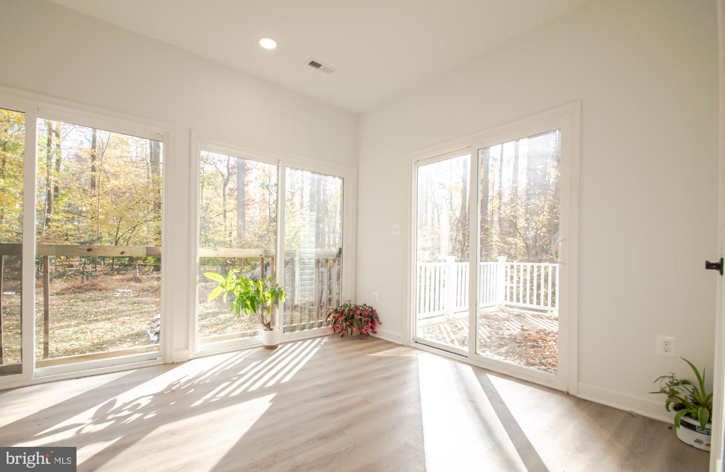 2600 LAKEVIEW PKWY, LOCUST GROVE, Virginia 22508, 3 Bedrooms Bedrooms, 5 Rooms Rooms,2 BathroomsBathrooms,Residential,For sale,2600 LAKEVIEW PKWY,VAOR2012862 MLS # VAOR2012862