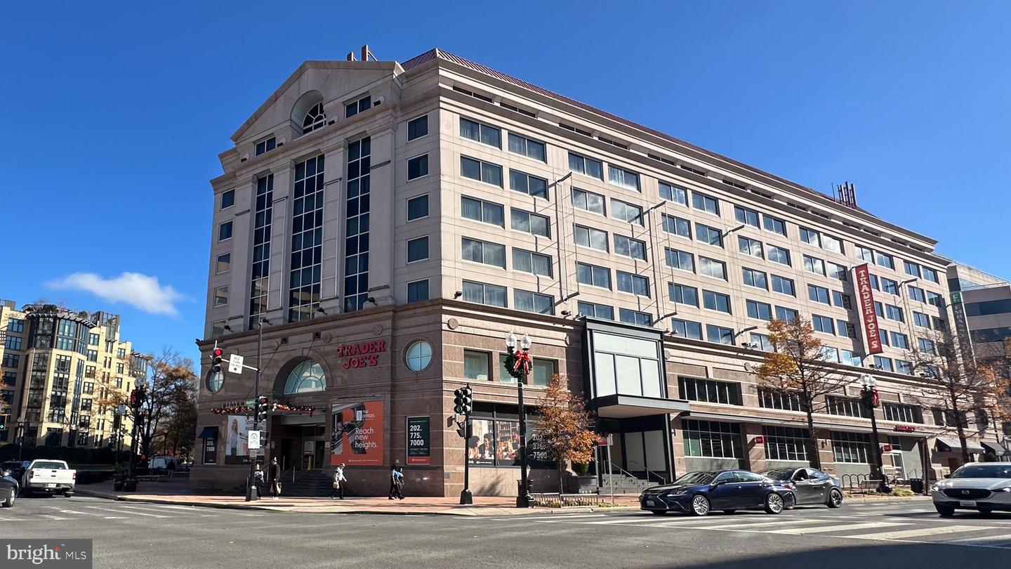 4421 FESSENDEN ST NW, WASHINGTON, District Of Columbia 20016, 3 Bedrooms Bedrooms, ,1 BathroomBathrooms,Residential,For sale,4421 FESSENDEN ST NW,DCDC2233120 MLS # DCDC2233120