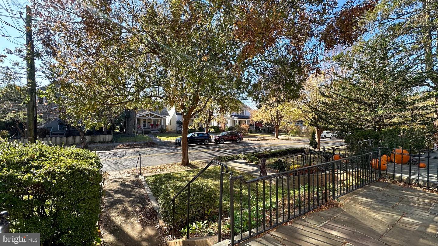 4421 FESSENDEN ST NW, WASHINGTON, District Of Columbia 20016, 3 Bedrooms Bedrooms, ,1 BathroomBathrooms,Residential,For sale,4421 FESSENDEN ST NW,DCDC2233120 MLS # DCDC2233120