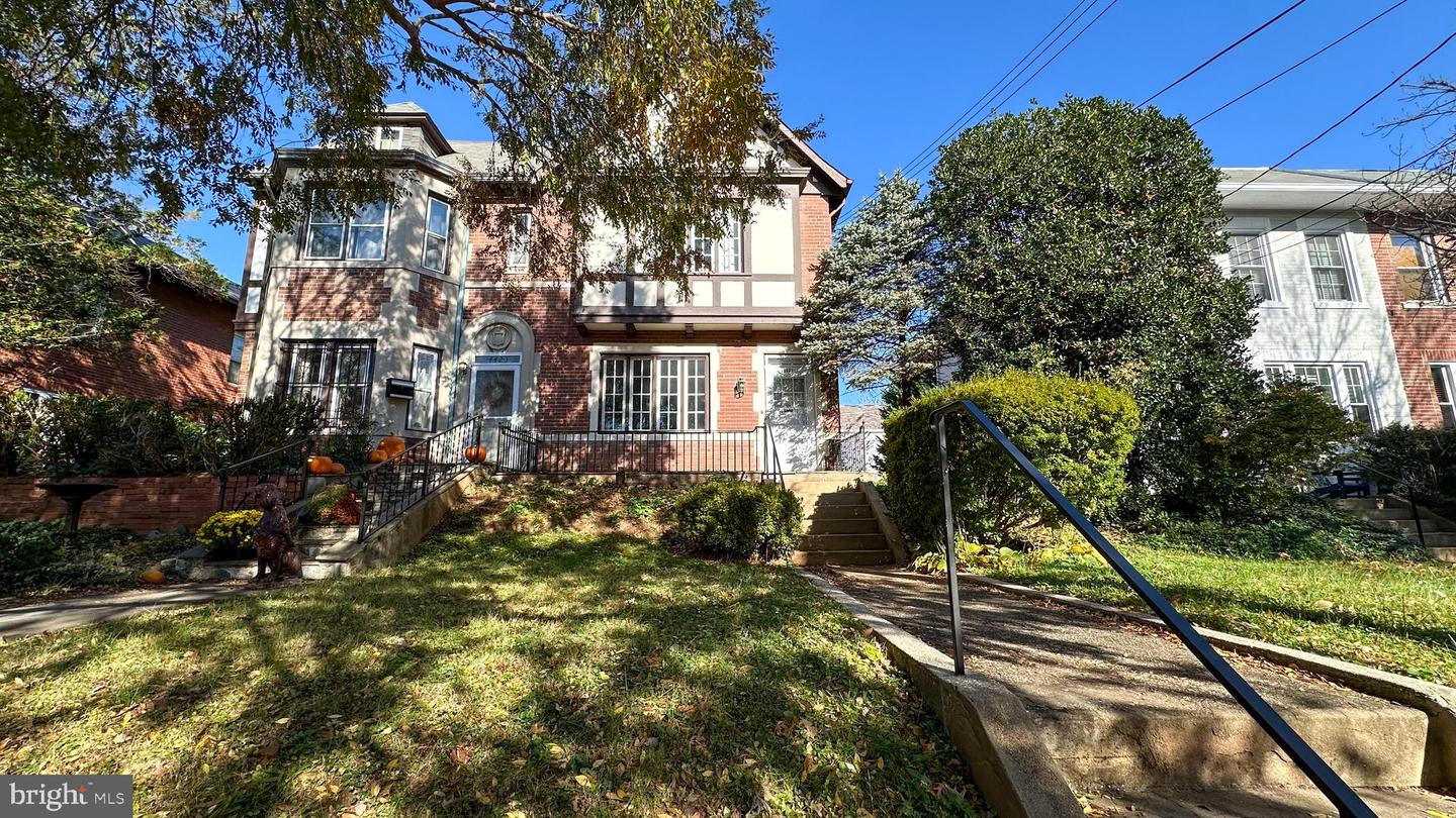 4421 FESSENDEN ST NW, WASHINGTON, District Of Columbia 20016, 3 Bedrooms Bedrooms, ,1 BathroomBathrooms,Residential,For sale,4421 FESSENDEN ST NW,DCDC2233120 MLS # DCDC2233120