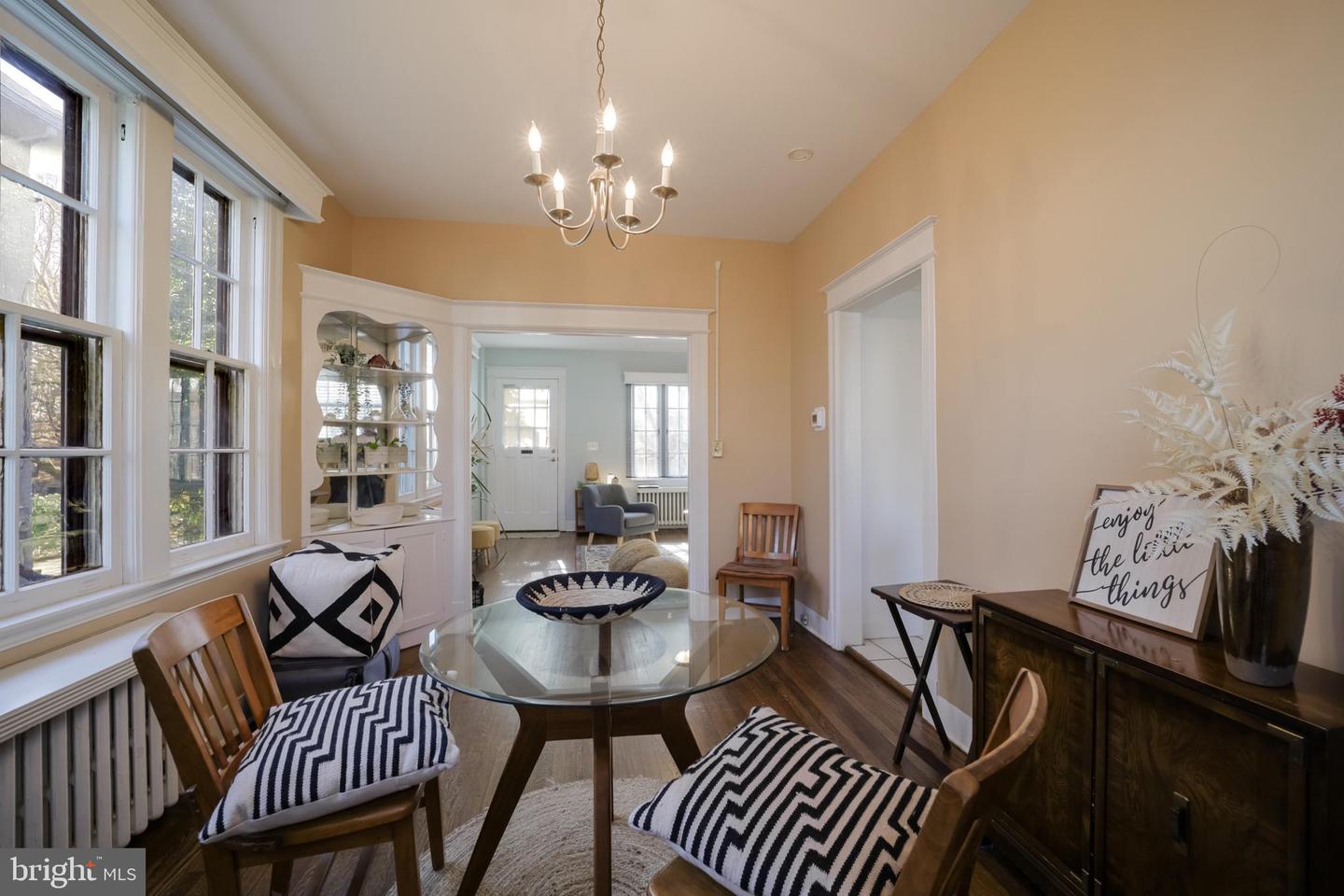 4421 FESSENDEN ST NW, WASHINGTON, District Of Columbia 20016, 3 Bedrooms Bedrooms, ,1 BathroomBathrooms,Residential,For sale,4421 FESSENDEN ST NW,DCDC2233120 MLS # DCDC2233120