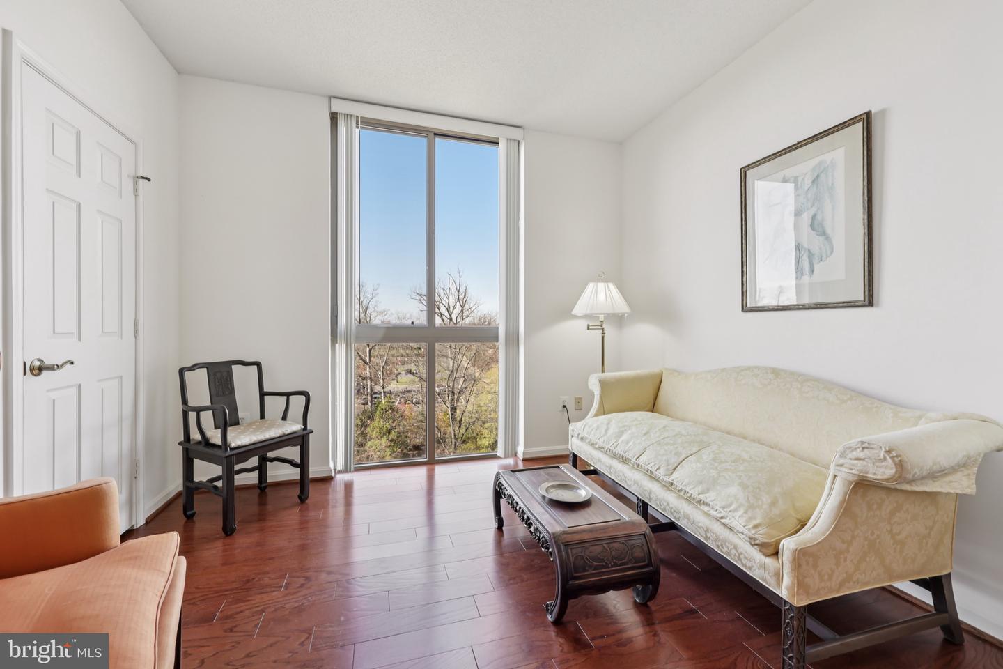 19365 CYPRESS RIDGE TER #621, LEESBURG, Virginia 20176, 2 Bedrooms Bedrooms, ,2 BathroomsBathrooms,Residential,For sale,19365 CYPRESS RIDGE TER #621,VALO2111734 MLS # VALO2111734