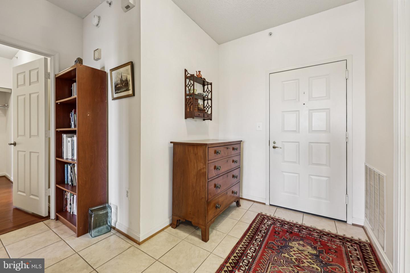 19365 CYPRESS RIDGE TER #621, LEESBURG, Virginia 20176, 2 Bedrooms Bedrooms, ,2 BathroomsBathrooms,Residential,For sale,19365 CYPRESS RIDGE TER #621,VALO2111734 MLS # VALO2111734