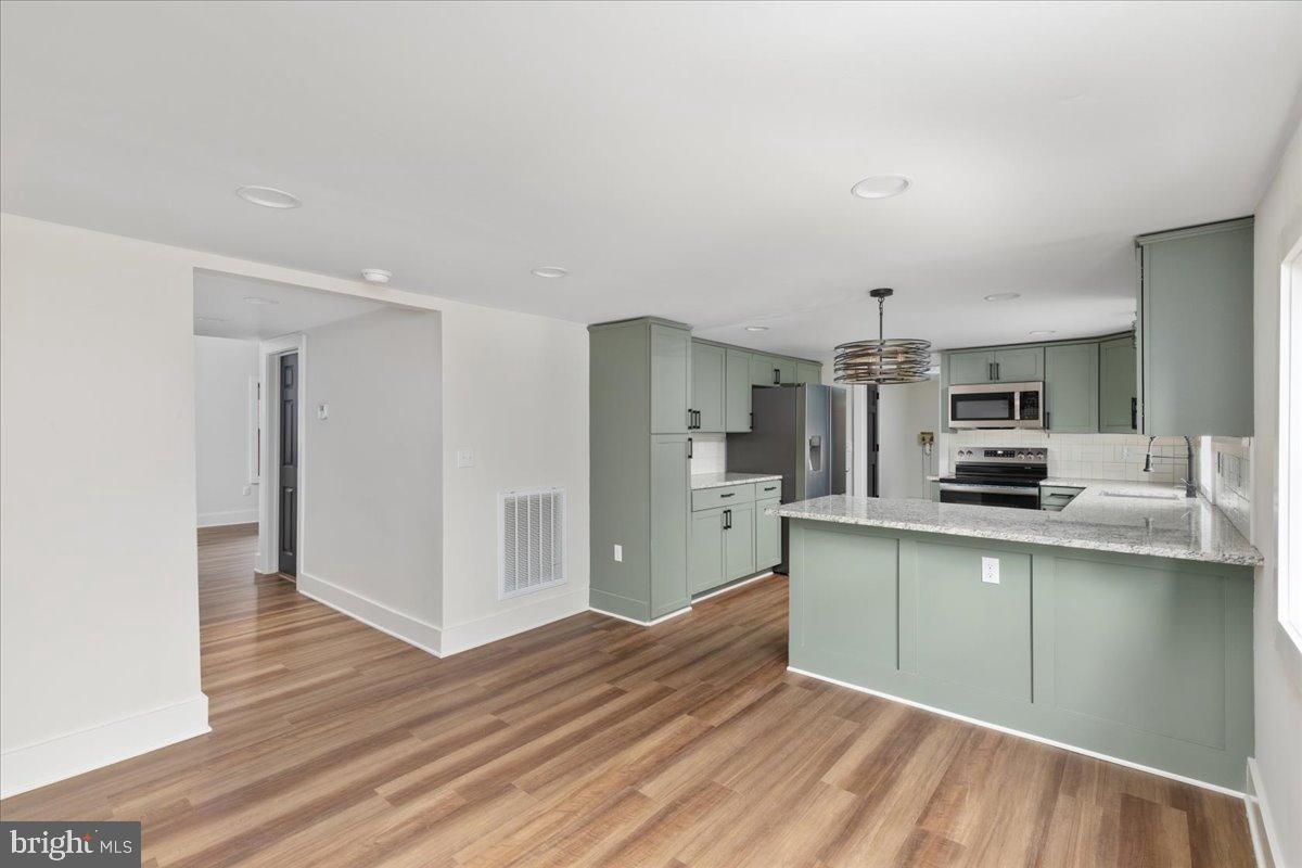 1999 US HWY BSN 340 W, STANLEY, Virginia 22851, 3 Bedrooms Bedrooms, ,3 BathroomsBathrooms,Residential,For sale,1999 US HWY BSN 340 W,VAPA2005666 MLS # VAPA2005666