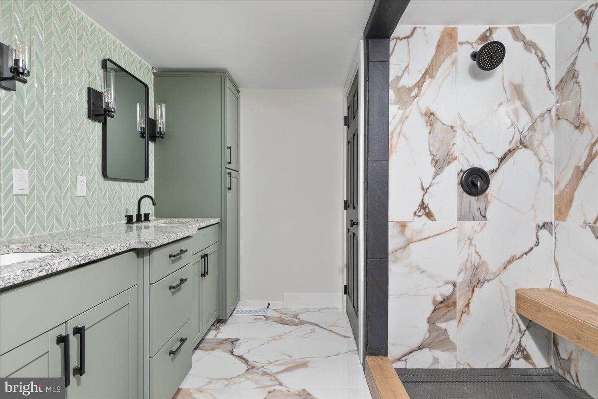 1999 US HWY BSN 340 W, STANLEY, Virginia 22851, 3 Bedrooms Bedrooms, ,3 BathroomsBathrooms,Residential,For sale,1999 US HWY BSN 340 W,VAPA2005666 MLS # VAPA2005666